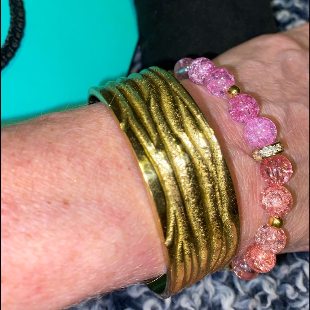Rustic Cuff Bracelet Set. - Picture 3 of 7